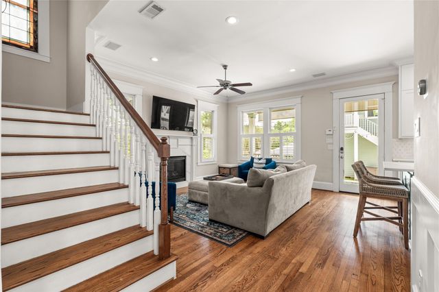 1601 Columbia Street, Houston, TX 77008