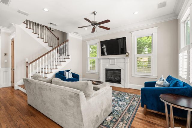 1601 Columbia Street, Houston, TX 77008