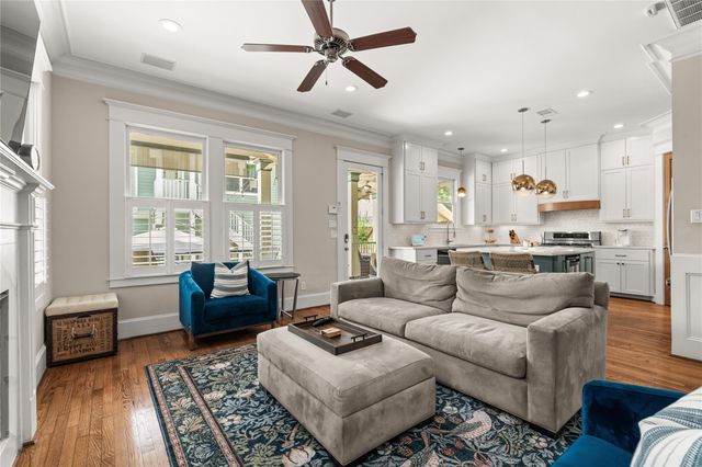 1601 Columbia Street, Houston, TX 77008