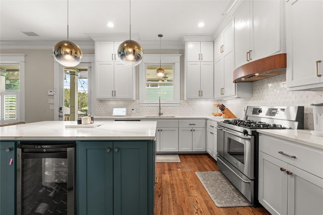 1601 Columbia Street, Houston, TX 77008