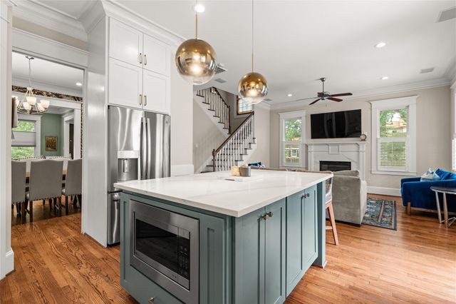 1601 Columbia Street, Houston, TX 77008