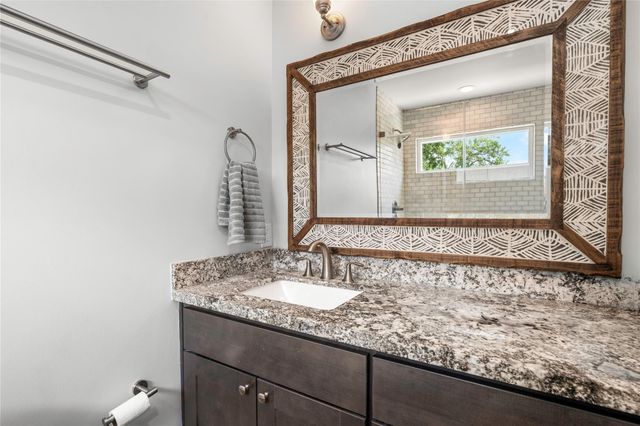 1601 Columbia Street, Houston, TX 77008