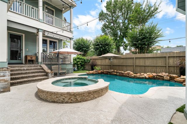 1601 Columbia Street, Houston, TX 77008
