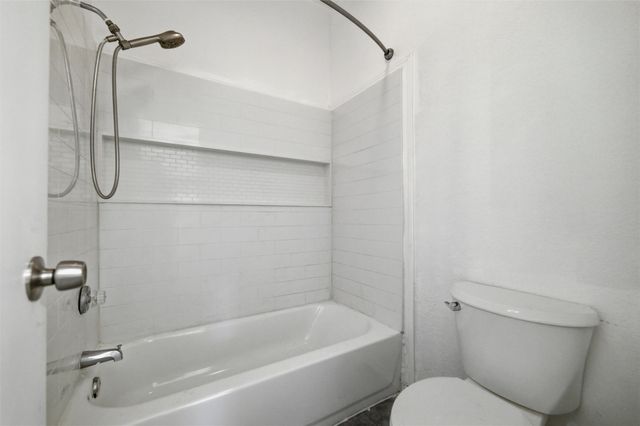 1001 Brenner Court, Arlington, TX 76017