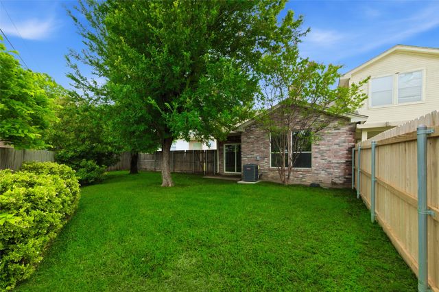 1001 Brenner Court, Arlington, TX 76017