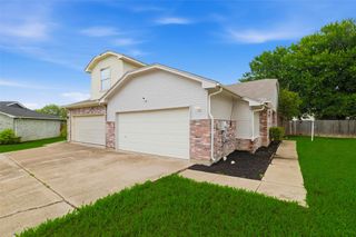 1001 Brenner Court, Arlington, TX 76017