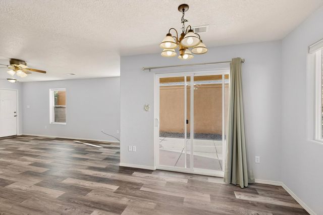 471 Little Wings Loop SW, Los Lunas, NM 87031