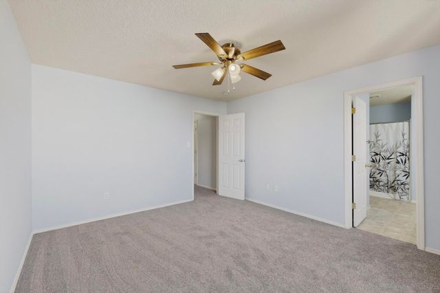 471 Little Wings Loop SW, Los Lunas, NM 87031