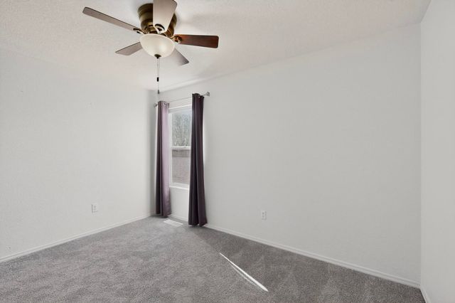 471 Little Wings Loop SW, Los Lunas, NM 87031