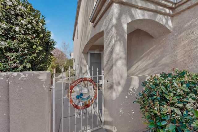 471 Little Wings Loop SW, Los Lunas, NM 87031