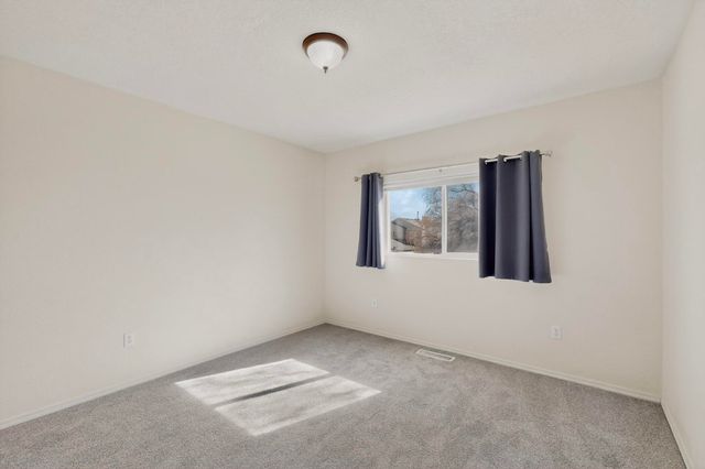 471 Little Wings Loop SW, Los Lunas, NM 87031