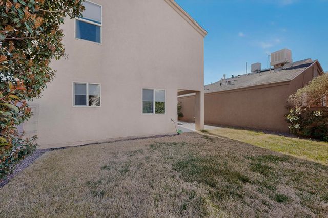 471 Little Wings Loop SW, Los Lunas, NM 87031