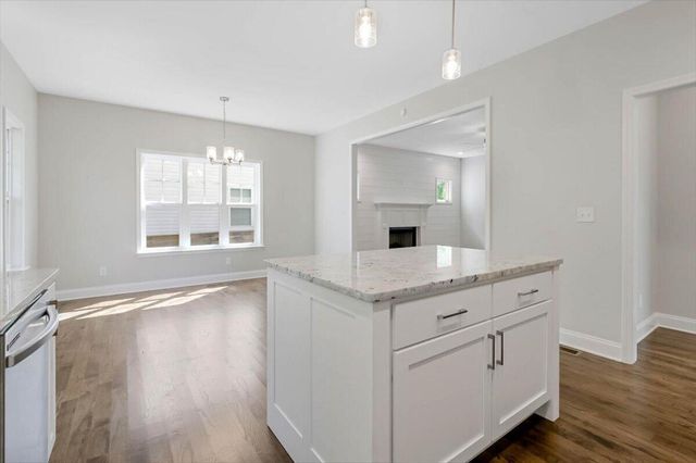 1826 Oakvale Drive, Chattanooga, TN 37421