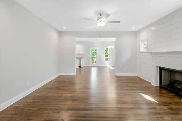 1826 Oakvale Drive, Chattanooga, TN 37421