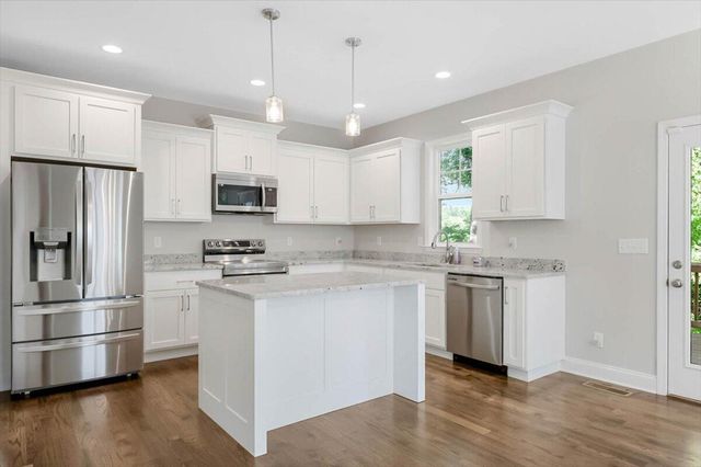 1826 Oakvale Drive, Chattanooga, TN 37421