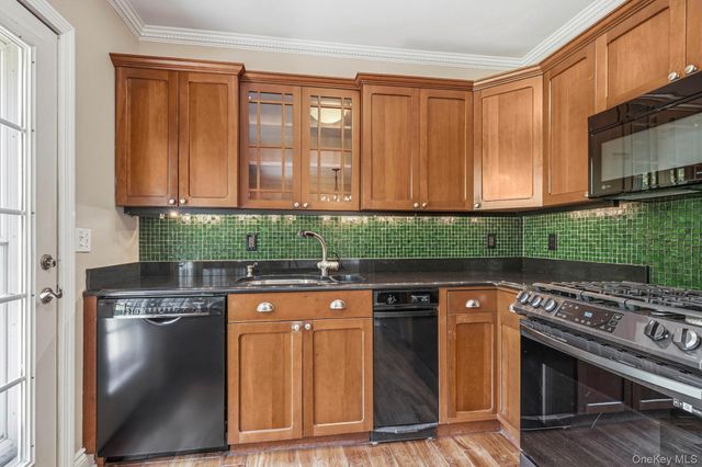 29 Coralyn Avenue, White Plains, NY 10605