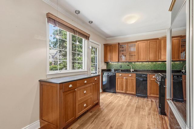 29 Coralyn Avenue, White Plains, NY 10605