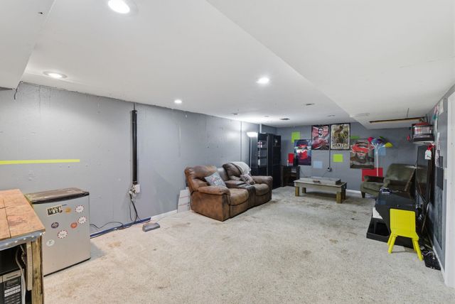 1410 N Tanglewood, Rose Hill, KS 67133
