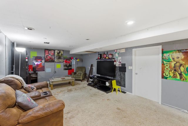 1410 N Tanglewood, Rose Hill, KS 67133