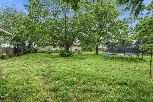 1410 N Tanglewood, Rose Hill, KS 67133