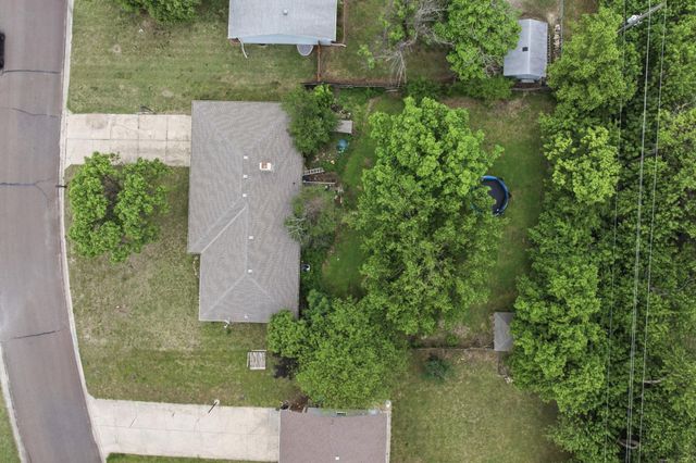 1410 N Tanglewood, Rose Hill, KS 67133