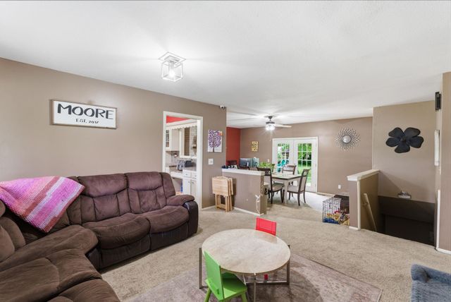 1410 N Tanglewood, Rose Hill, KS 67133