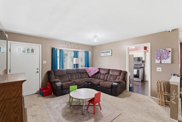 1410 N Tanglewood, Rose Hill, KS 67133