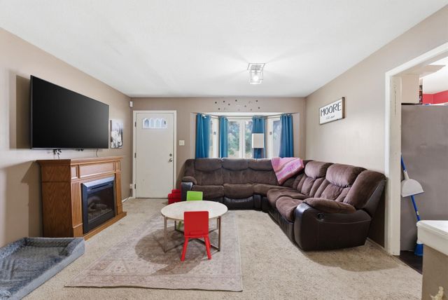 1410 N Tanglewood, Rose Hill, KS 67133
