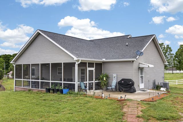 3040 Shipley Rd, Cookeville, TN 38501