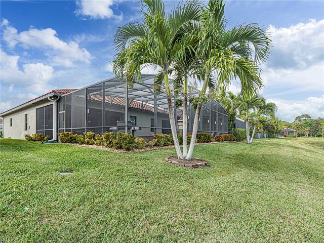 5550 51st Avenue, Vero Beach, FL 32967