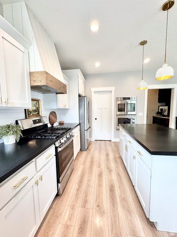 2723 S WILDFLOWER DR, Saratoga Springs, UT 84045