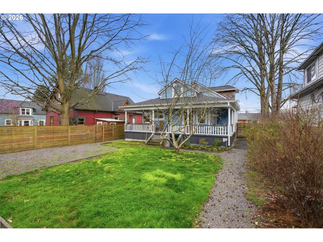 832 N EMERSON St, Portland, OR 97217