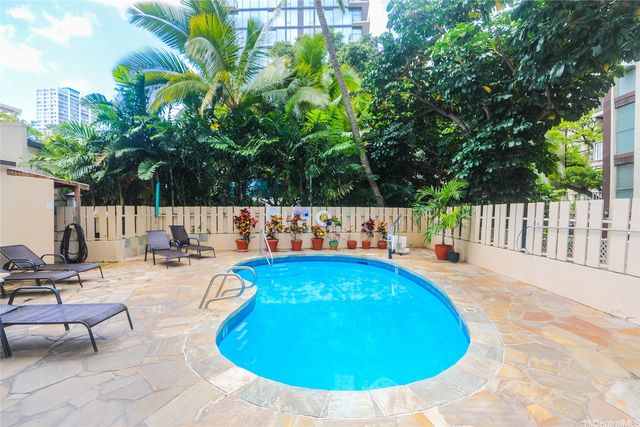 444 Kanekapolei Street 1002, Honolulu, HI 96815