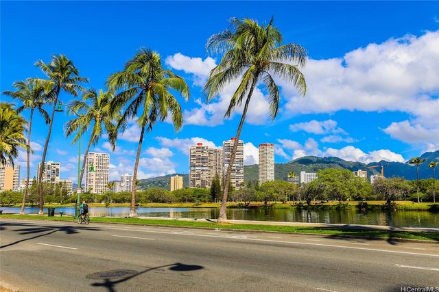 444 Kanekapolei Street 1002, Honolulu, HI 96815