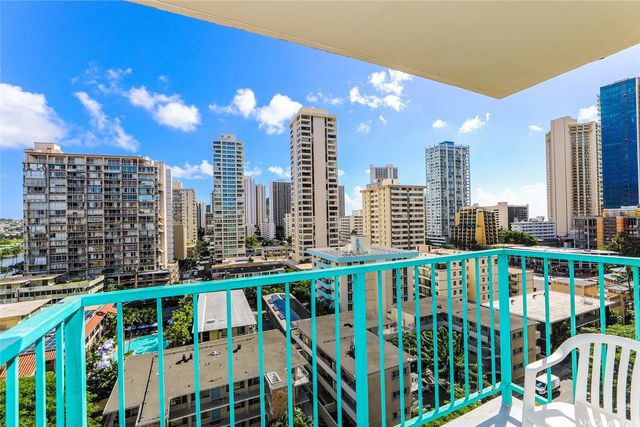 444 Kanekapolei Street 1002, Honolulu, HI 96815