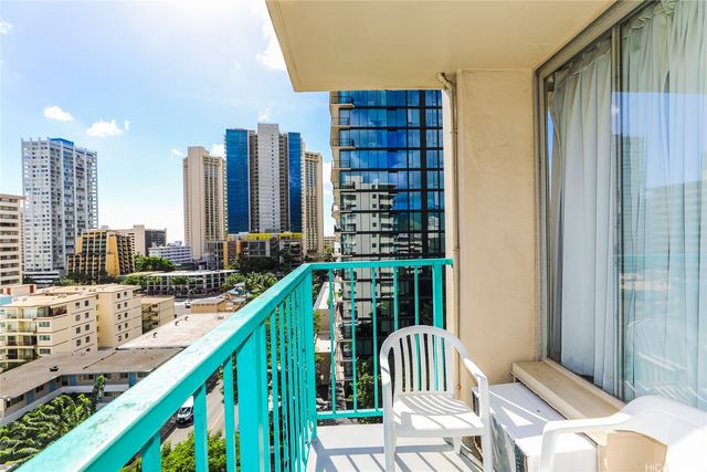 444 Kanekapolei Street 1002, Honolulu, HI 96815