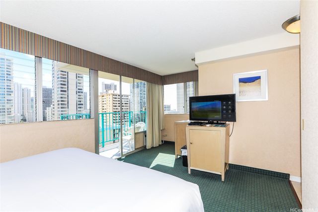 444 Kanekapolei Street 1002, Honolulu, HI 96815