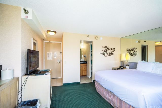 444 Kanekapolei Street 1002, Honolulu, HI 96815