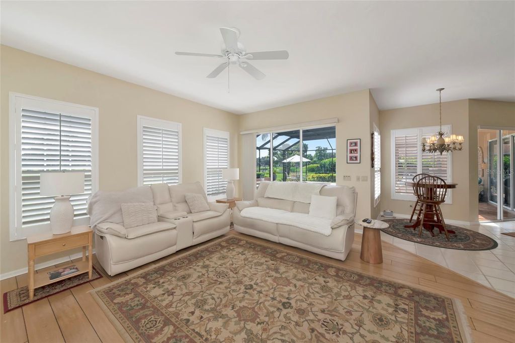 Image 17 of property listing at 6213 GLEN ABBEY LANE, Bradenton, FL 34202