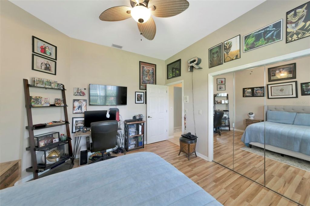 Image 20 of property listing at 6213 GLEN ABBEY LANE, Bradenton, FL 34202