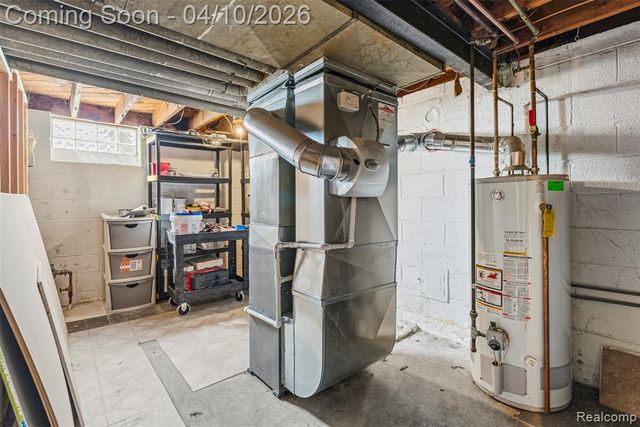 21100 Bon Brae Street, Saint Clair Shores, MI 48081