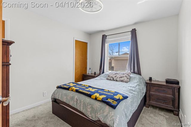 21100 Bon Brae Street, Saint Clair Shores, MI 48081