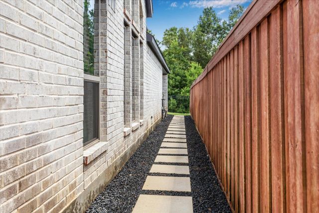 8626 Burdekin Road, Magnolia, TX 77354