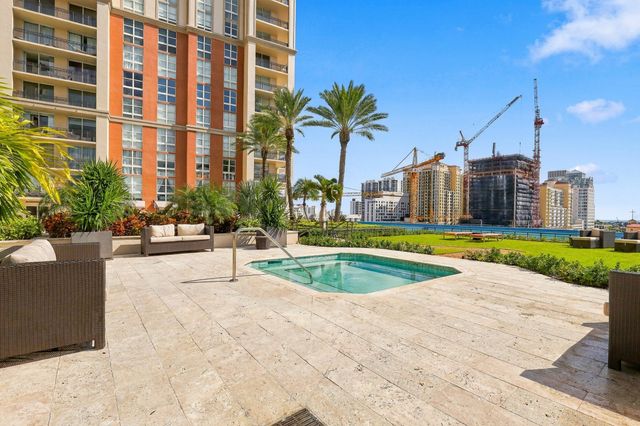 550 OKEECHOBEE Boulevard 521, West Palm Beach, FL 33401