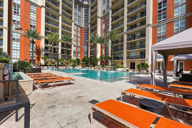 550 OKEECHOBEE Boulevard 521, West Palm Beach, FL 33401