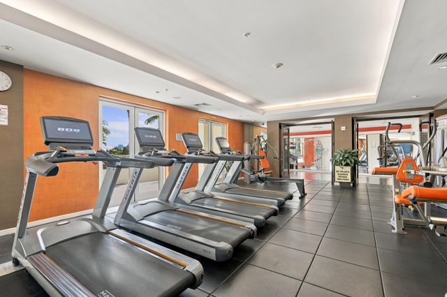 550 OKEECHOBEE Boulevard 521, West Palm Beach, FL 33401
