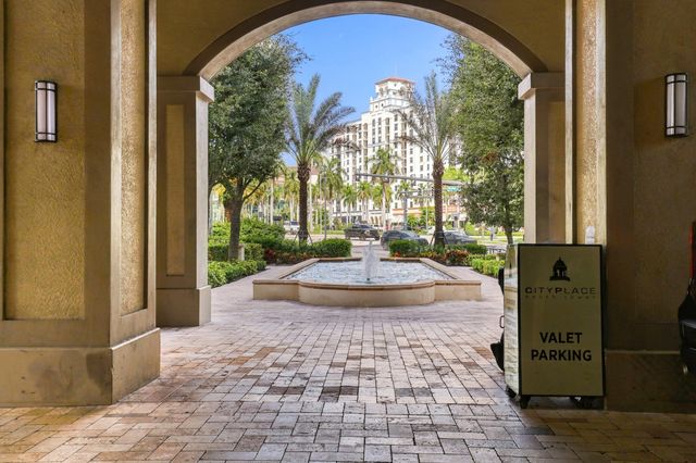 550 OKEECHOBEE Boulevard 521, West Palm Beach, FL 33401
