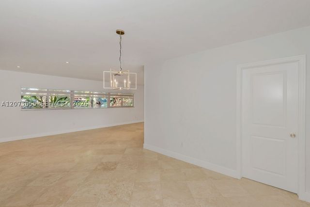 6931 Loch Ness Dr, Miami Lakes, FL 33014