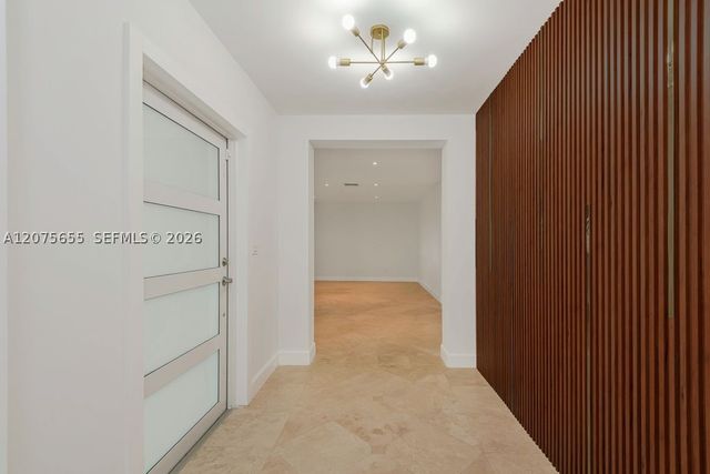 6931 Loch Ness Dr, Miami Lakes, FL 33014
