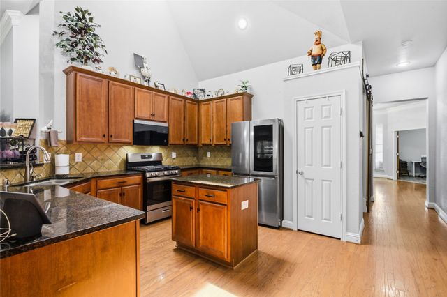 809 Cauble Drive, Fate, TX 75087